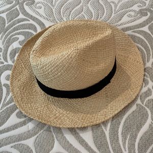 Banana Republic hat